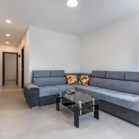 Apartma Petra Prázdninový dům *