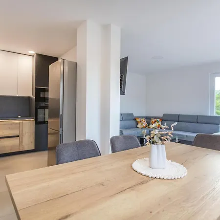 Apartma Petra Prázdninový dům Dekani