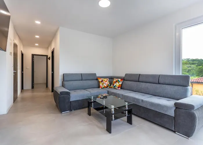 Apartma Petra Ferienhaus *