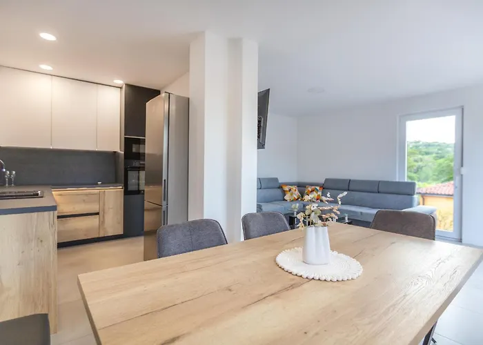 Apartma Petra Nyaraló Dekani